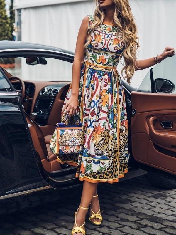 Sleeveless midi retro print dress